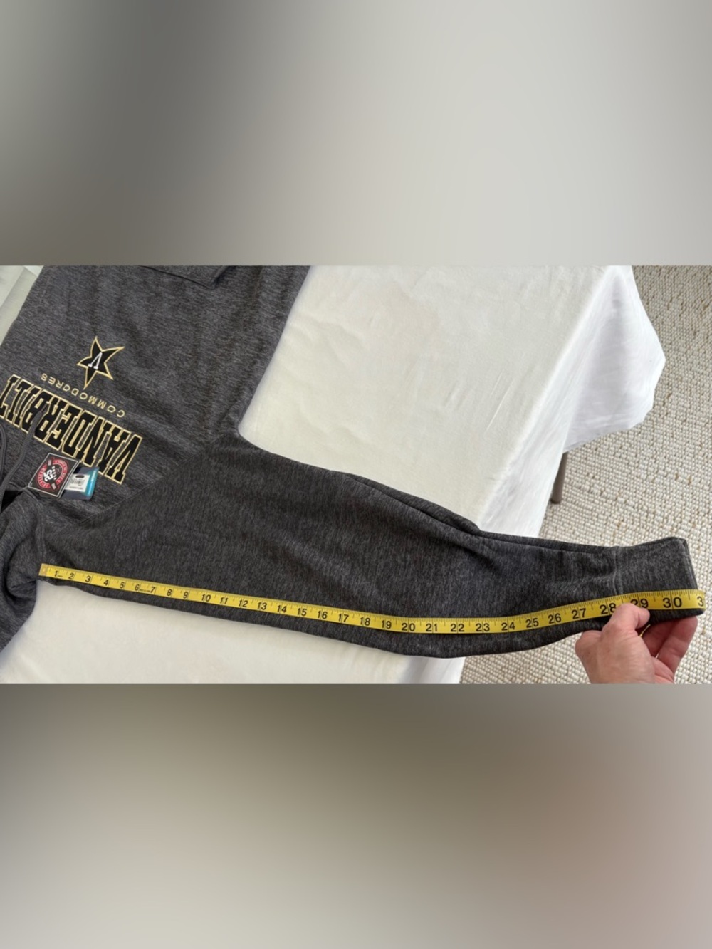 Vandy hoodie, new , with tags - Picture 5 of 6